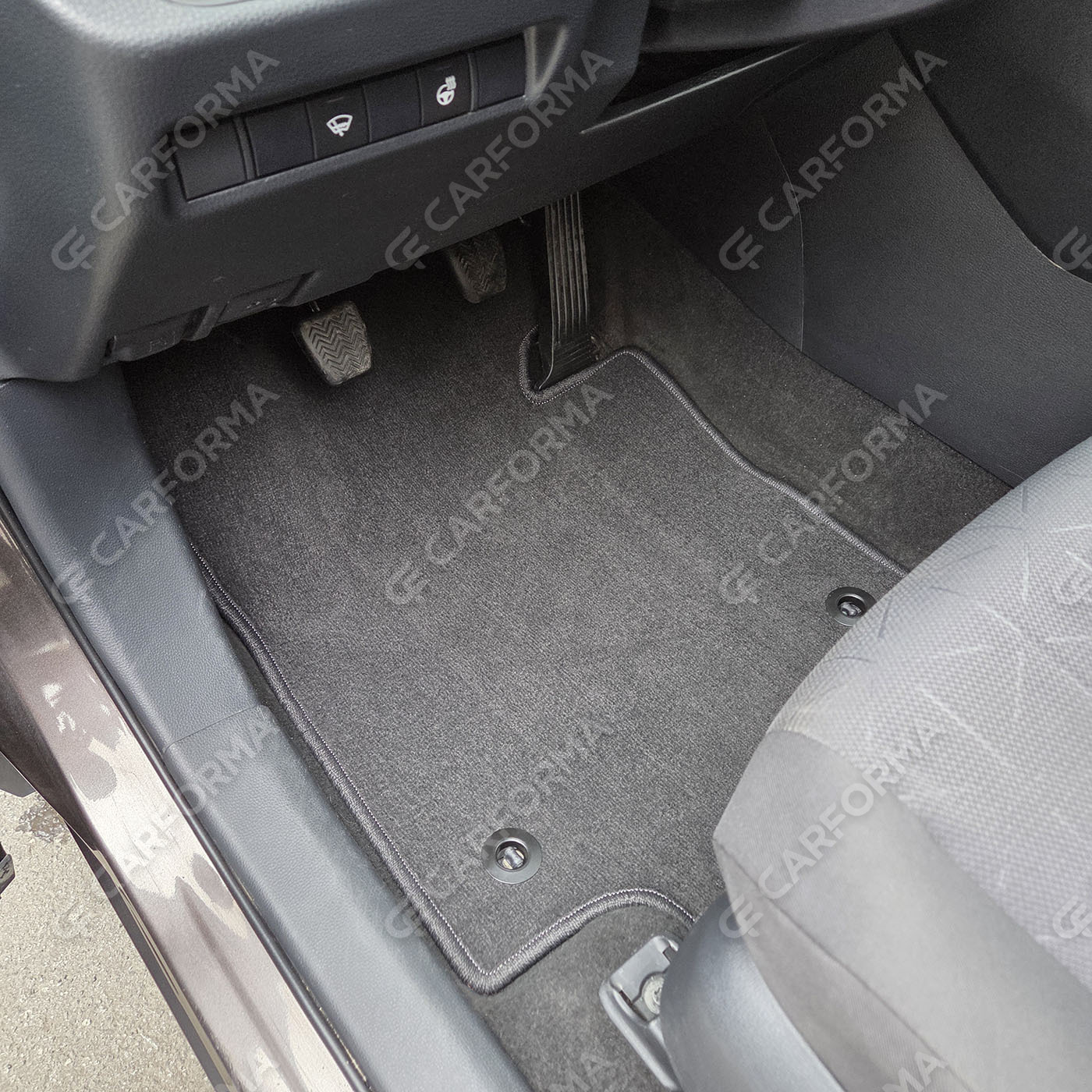 Водительские  коврики  Toyota Rav4 V 2018&nbsp;-&nbsp;2026 в Калуге
