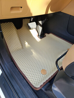 Ворсовые коврики на KIA Carnival IV 8 мест 2020 - 2025 в Калуге Ворсовые коврики на KIA Carnival IV 8 мест 2020 - 2025 в Калуге