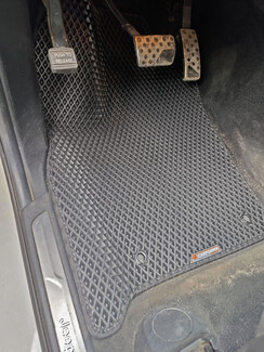 Коврики на Jeep Grand Cherokee (WK2) 2010 - 2022 в Калуге Коврики на Jeep Grand Cherokee (WK2) 2010 - 2022 в Калуге