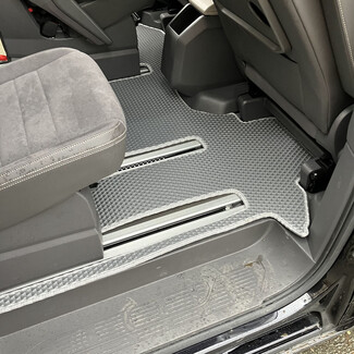 Коврики на Volkswagen Multivan (T7) 2021&nbsp;-&nbsp;2026 в Калуге