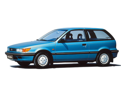 Коврики на Mitsubishi Colt III 1988 - 1992 в Калуге