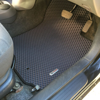 Коврики на Toyota Vitz I 1998 - 2005 в Калуге Коврики на Toyota Vitz I 1998 - 2005 в Калуге