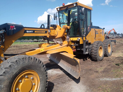 Коврики на Спецтехника Автогрейдер SANY STG230C 8 AWD  в Калуге