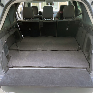 Коврики на Land Rover Discovery V 2016 - 2025 в Калуге