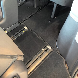 Ворсовые коврики на KIA Carnival IV 8 мест 2020 - 2025 в Калуге Ворсовые коврики на KIA Carnival IV 8 мест 2020 - 2025 в Калуге