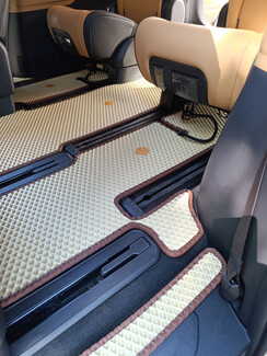 Коврики на KIA Carnival IV 11 мест 2020 - 2025 в Калуге Коврики на KIA Carnival IV 11 мест 2020 - 2025 в Калуге