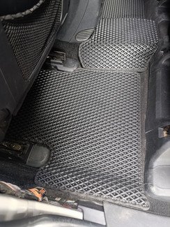 Коврики на Jeep Grand Cherokee (WK2) 2010 - 2022 в Калуге